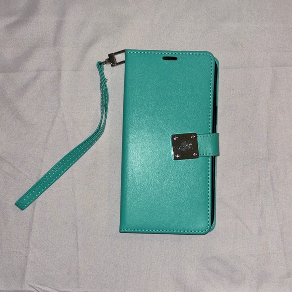 Wallet Phone Case Turquoise NEVER USED - Picture 1 of 8